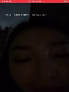 電子廠的成熟姐姐：廠裡邊做工作邊塞大黑牛上班，震到高潮表情爽歪歪，躲進廁所放聲呻吟，差點被小屁孩發現，我在自拍沒有拍你！第01集